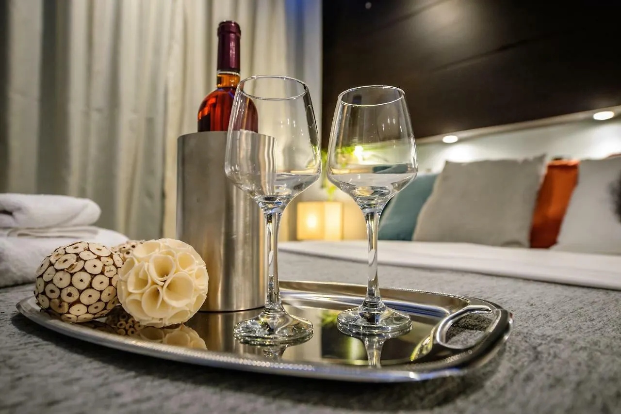 One Of A Kind Luxury Apartment In City Center Near Helexpo سالونيك