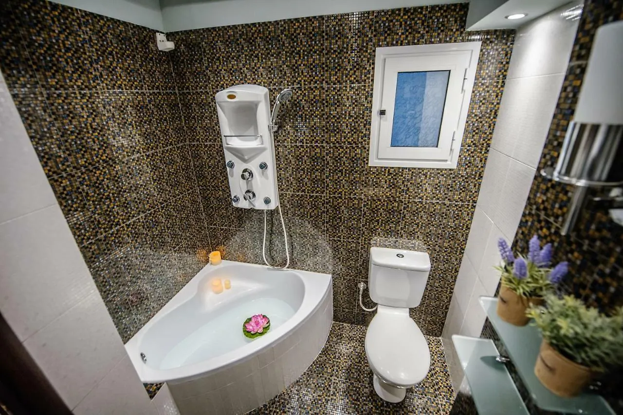 One Of A Kind Luxury Apartment In City Center Near Helexpo سالونيك